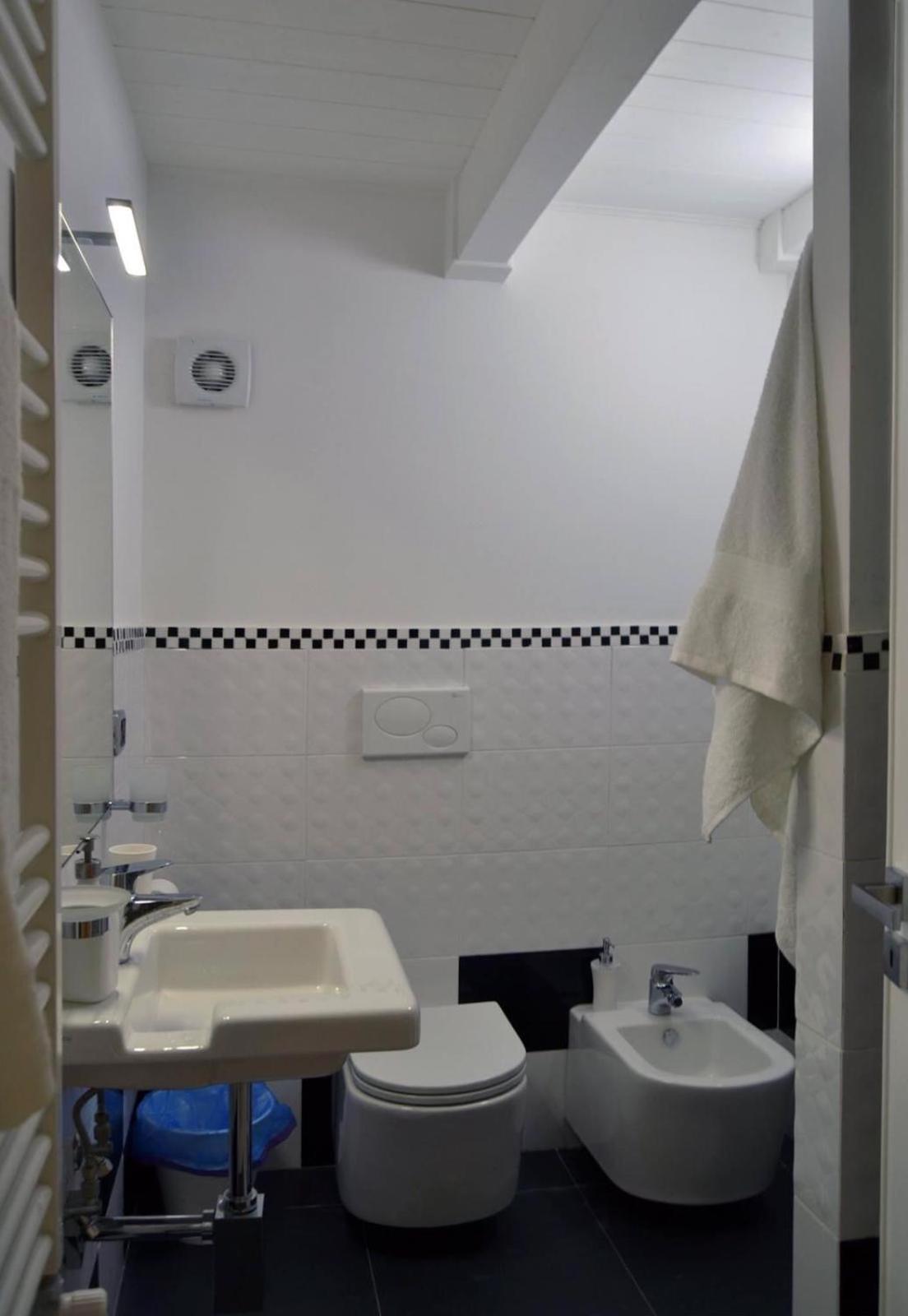 Napoli Centro, Dm Luxury Apartments Bagian luar foto